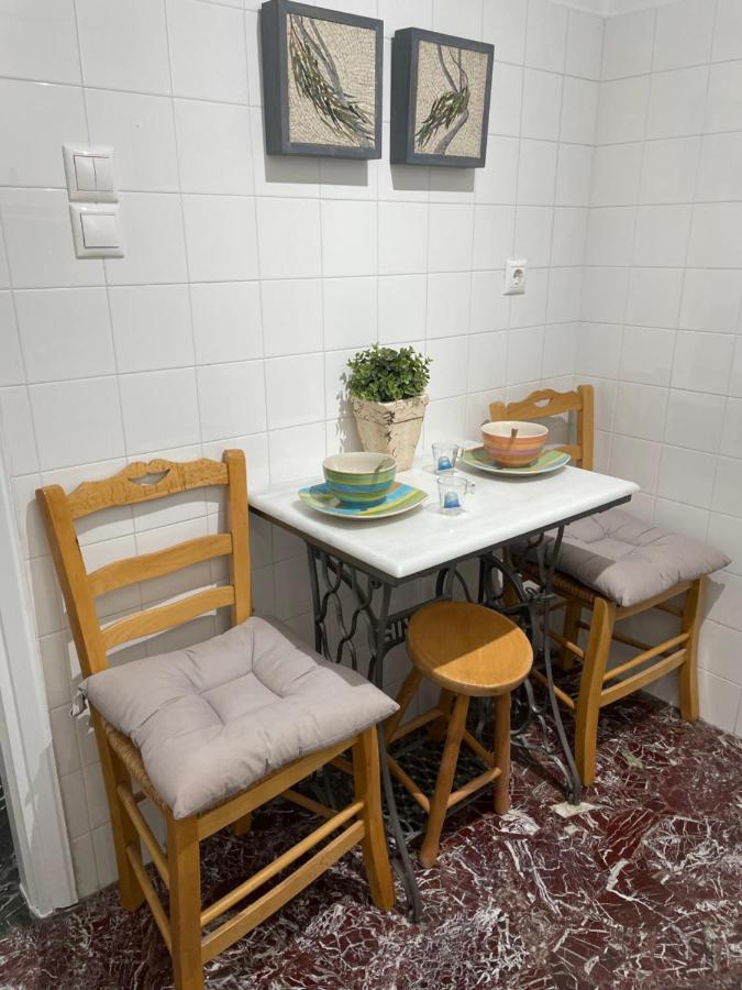 Mosaic Art Apartment In Plaka Афины Экстерьер фото